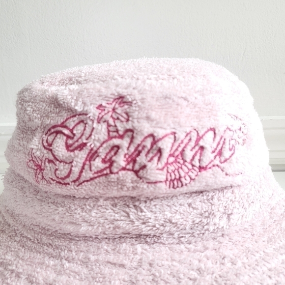 New GANNI Logo Embroidered Terrycloth Bucket Beach Hat Mary's Rose NWT Size XS/S - Picture 9 of 15